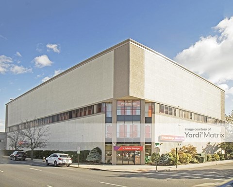 Storage Units for Rent available at 484 Sunrise Hwy, Rockville Centre, NY 11570