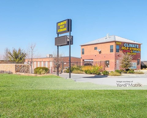 Storage Units for Rent available at 3001 Zaragoza Road, El Paso, TX 79938