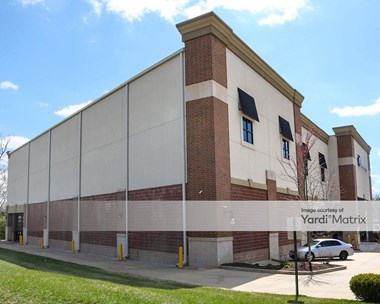 Storage Units for Rent available at 9900 Big Bend Blvd, St. Louis, MO 63122 Photo Gallery 1