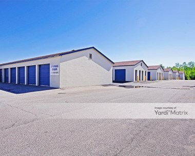 Storage Units for Rent available at 2980 North Highway 94, St Charles, MO 63301 - Photo Gallery 1