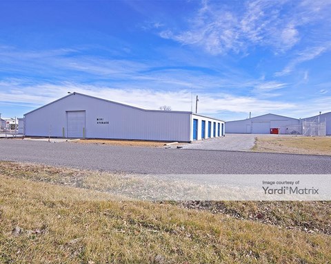 Storage Units for Rent available at 100 Hamel Avenue, Hamel, IL 62046