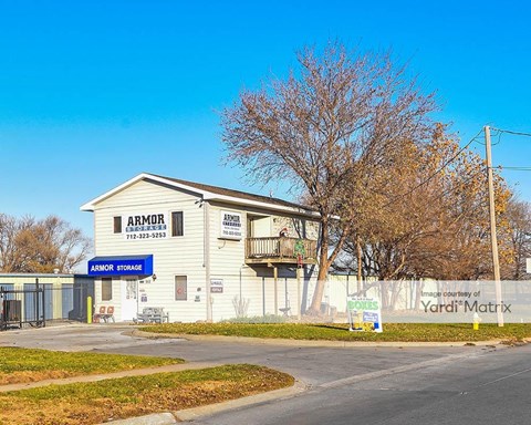 Storage Units for Rent available at 912 North 35Th Street, Council Bluffs, IA 51501