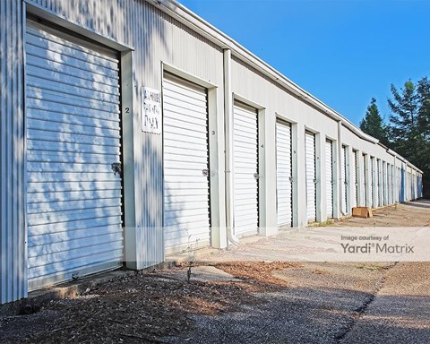 Storage Units for Rent available at 760 Nichols Avenue, Fairhope, AL 36532