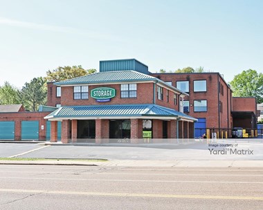 Storage Units for Rent available at 2939 Poplar Avenue, Memphis, TN 38111