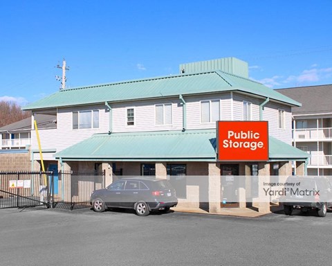 Storage Units for Rent available at 3545 Hickory Hill Road, Memphis, TN 38115