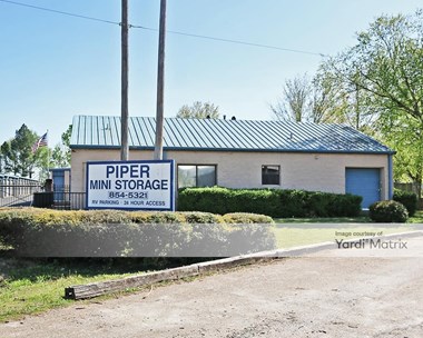 Storage Units for Rent available at 680 Piper Street, Collierville, TN 38017 - Photo Gallery 1