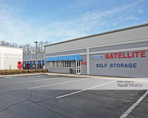 Storage Units for Rent available at 915 Highway 35 North, Middletown, NJ 07748