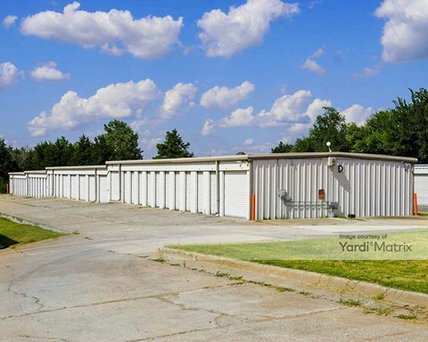 Storage Units for Rent available at 20131 NE 23Rd Street, Harrah, OK 73045
