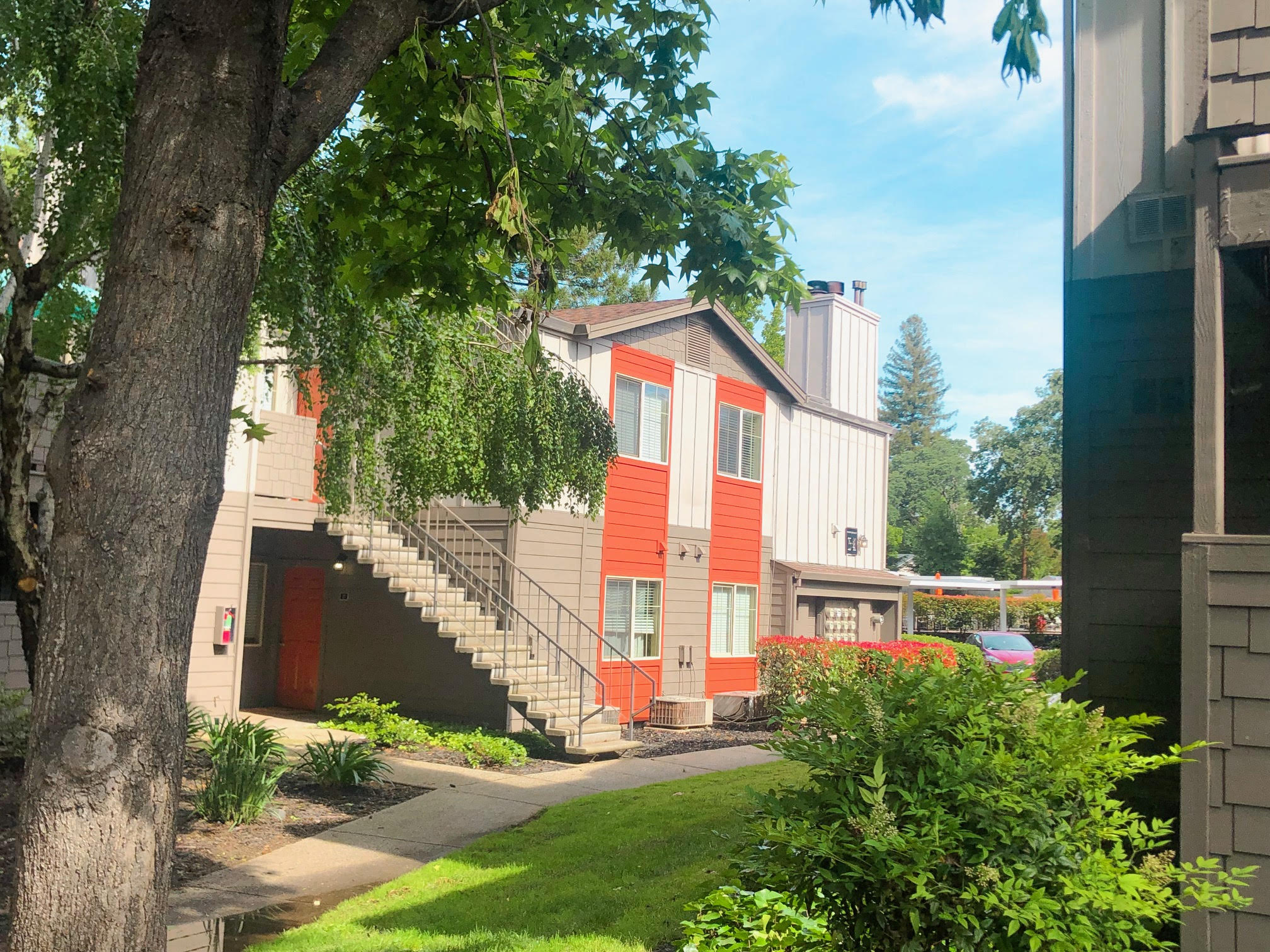 Exterior Building Apartments in Citrus Heights, CA l Foxborough Apartments