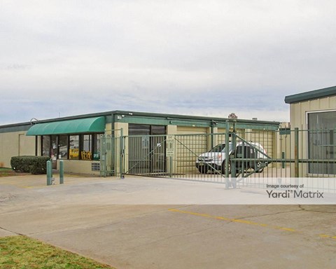 Storage Units for Rent available at 4416 SW 3Rd Street, Oklahoma City, OK 73108