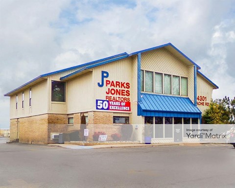 Storage Units for Rent available at 4301 NW Cache Road, Lawton, OK 73505