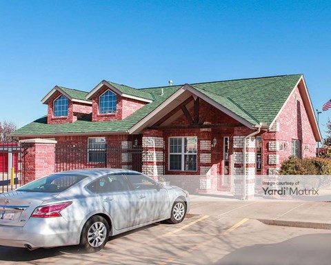 Storage Units for Rent available at 1001 SW 19Th Street, Moore, OK 73160