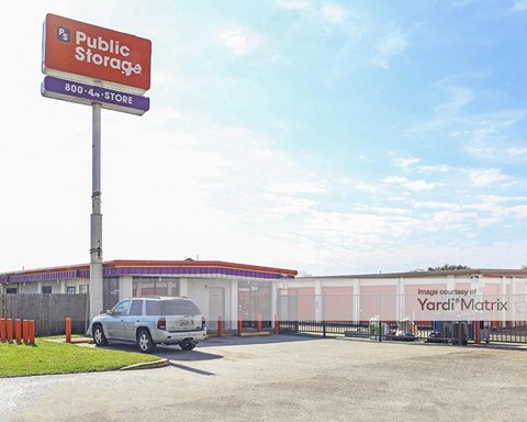 Storage Units for Rent available at 3000 Belle Chasse Hwy, Gretna, LA 70053