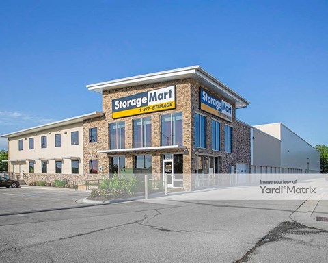 Storage Units for Rent available at 15415 Metcalf Avenue, Overland Park, KS 66223