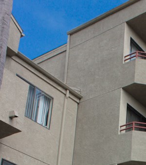 Decro Long Beach Apartments In Long Beach Ca