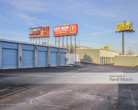 Storage Units for Rent available at 254 Harry Lane Blvd, Knoxville, TN 37923