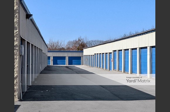 Storage Units In Knoxville Tn At 11775 Snyder Rd Extra Space Storage
