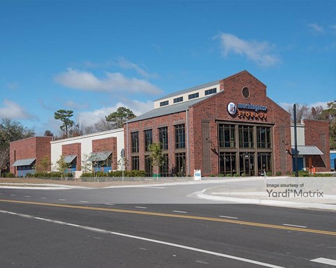 Storage Units for Rent available at 2988 North Highway 17, Mount Pleasant, SC 29466