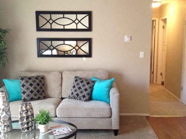Living Room l Off Campos Housing in Davis, West Davis, CA, UC Davis College, West Lake Plaza