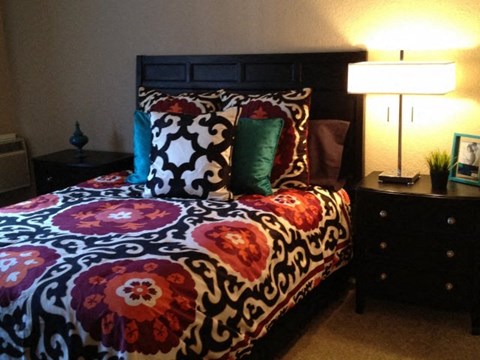 Bedroom l Off Campos Housing in Davis, West Davis, CA, UC Davis College, West Lake Plaza