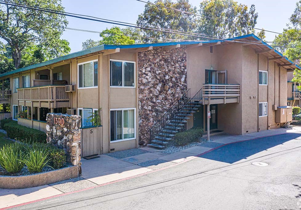 Apartments for Rent Walnut Creek, CA-Creekside Terrace Apartments-Outside Building with Paved Walkways and Greenery