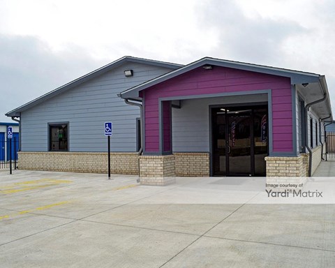 Storage Units for Rent available at 8121 East 45Th Street North, Belaire, KS 67226