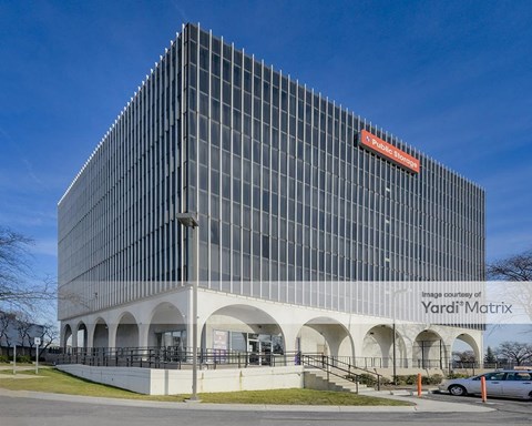 Storage Units for Rent available at 20700 Greenfield Road, Oak Park, MI 48237