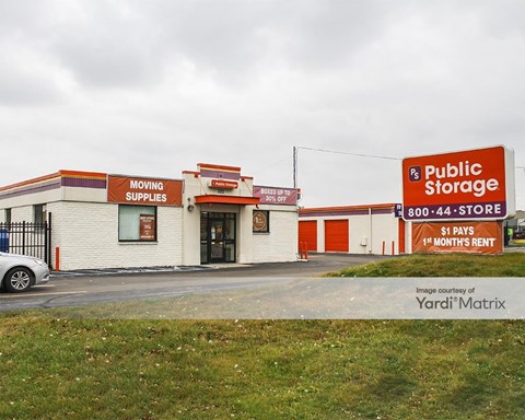 Storage Units for Rent available at 322 East Maple Road, Troy, MI 48083