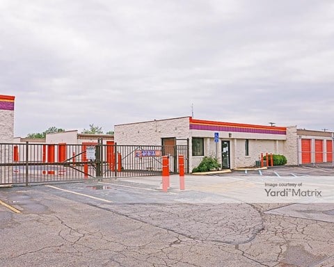 Storage Units for Rent available at 6401 Busch Blvd, Columbus, OH 43229