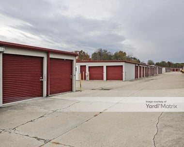 Storage Units for Rent available at 4125 Hempstead Station Drive, Kettering, OH 45429 - Photo Gallery 1