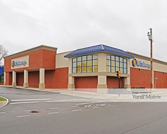 Storage Units for Rent available at 400 Kenmore Avenue, Buffalo, NY 14223