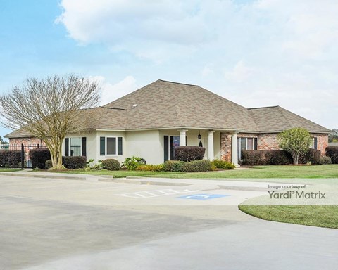 Storage Units for Rent available at 10555 Old Hammond Hwy, Baton Rouge, LA 70816