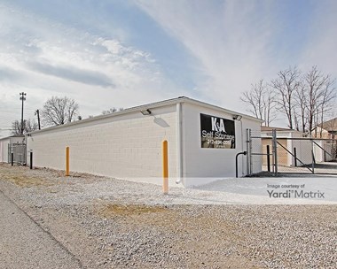Storage Units for Rent available at 257 East High Street, Mooresville, IN 46158 Photo Gallery 1