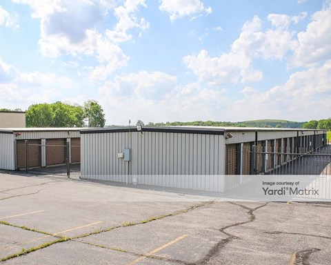 Storage Units for Rent available at 903 East Central Avenue, West Carrollton, OH 45449