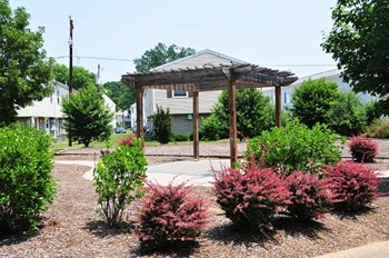 801 Holly Springs Ave 1-3 Beds Apartment, Townhouse, Affordable for Rent - Photo Gallery 18