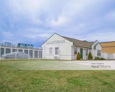 Storage Units for Rent available at 125 Sherlake Lane, Knoxville, TN 37922 - Photo Gallery 1