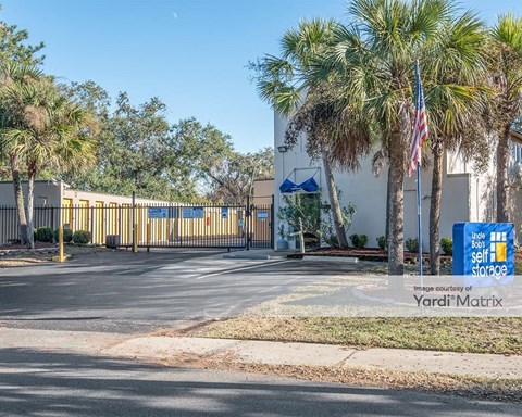 Storage Units for Rent available at 1471 Center Street Ext, Mount Pleasant, SC 29464