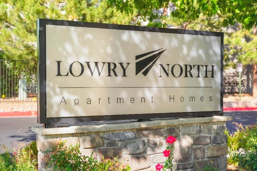 Lowry North Apartment Homes