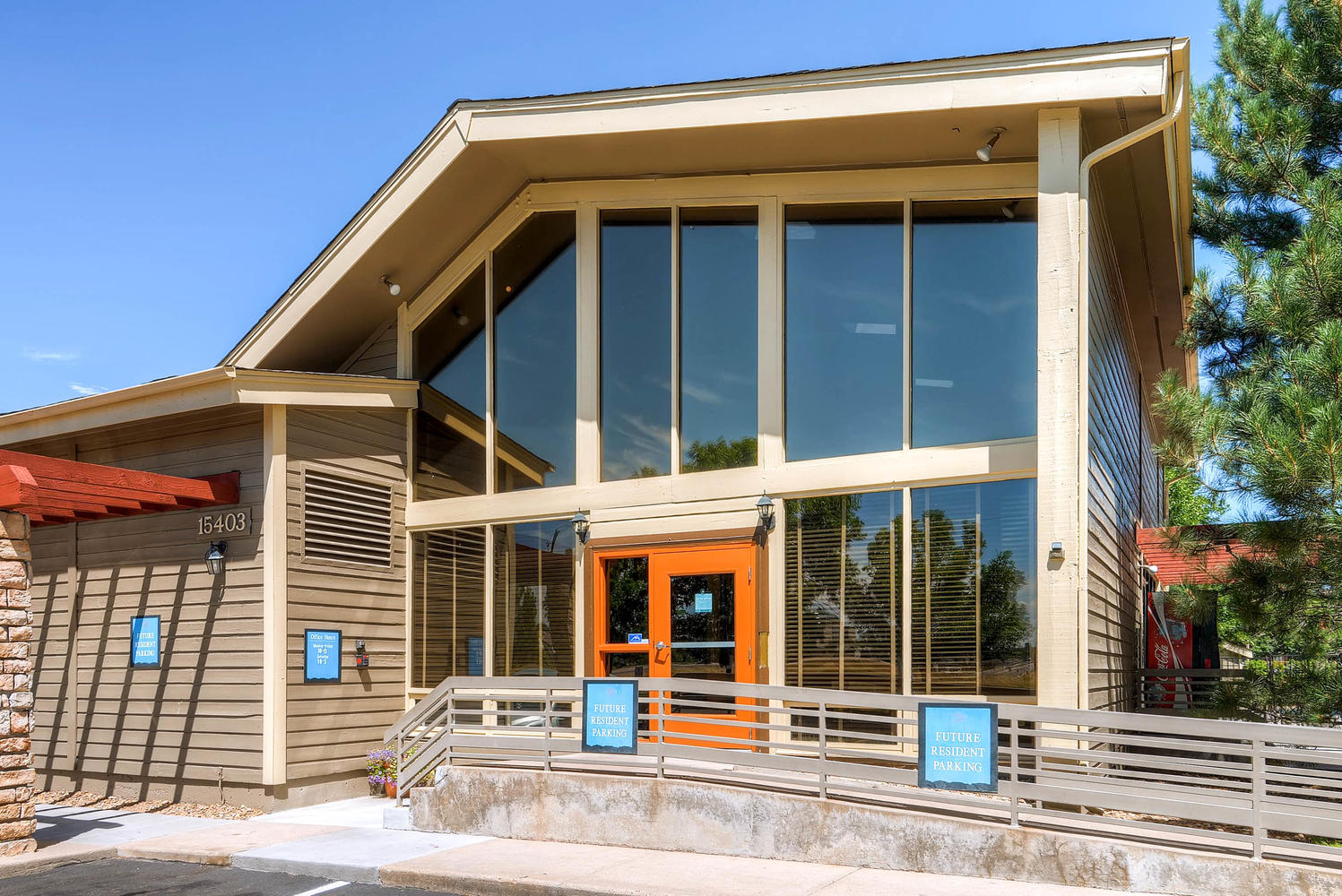 Silverbrook Apartments in Aurora, CO