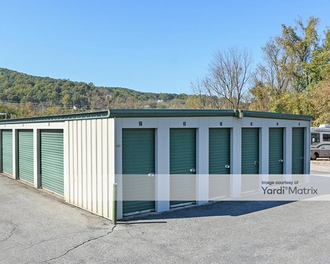 Storage Units for Rent available at 1022 Hellertown Road, Bethlehem, PA 18015