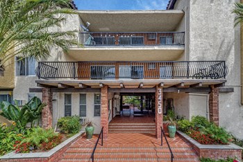 3450 Sawtelle Boulevard 1-2 Beds Apartment for Rent - Photo Gallery 12