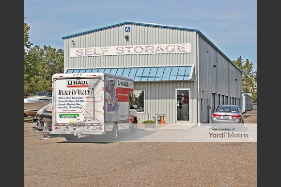 Maplewood Self Storage 929 North Main Street Ext Wallingford Rentcafe