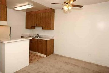 13200 Bromont Ave 1 Bed Apartment for Rent - Photo Gallery 5