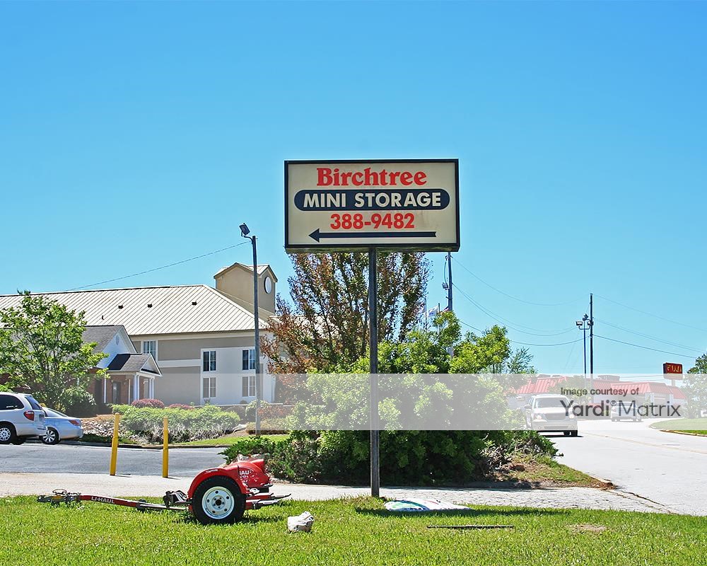 Sold Move In Ready Ranch In Popular Camby Neighborhood Is Perfect For A First Home Or Downsizing Home For Greenwood Indiana First Home Home