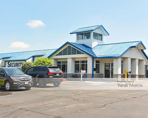 Storage Units for Rent available at 30100 Lakeland Blvd, Wickliffe, OH 44092