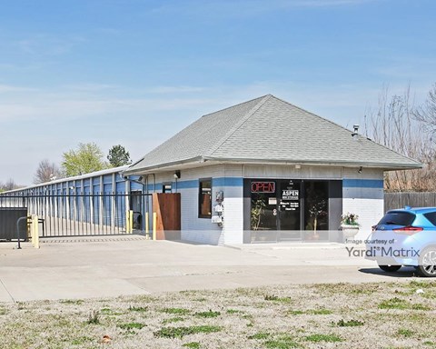Storage Units for Rent available at 1900 West New Orleans, Broken Arrow, OK 74011