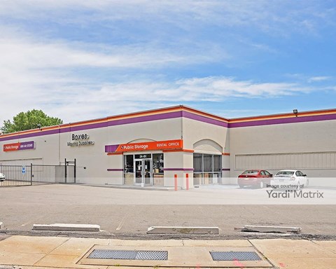 Storage Units for Rent available at 24 - 01 Brooklyn Queens Expwy, Woodside, NY 11377