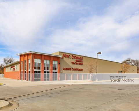Storage Units for Rent available at 1115 East Skelly Drive, Tulsa, OK 74105