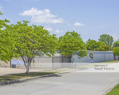 Storage Units for Rent available at 2220 West Washington South Street, Broken Arrow, OK 74012