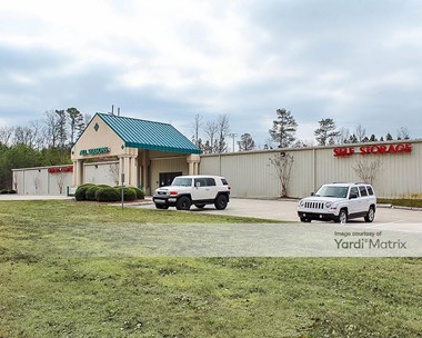 Storage Units for Rent available at 1060 Vista Drive, Dalton, GA 30721 Photo Gallery 1